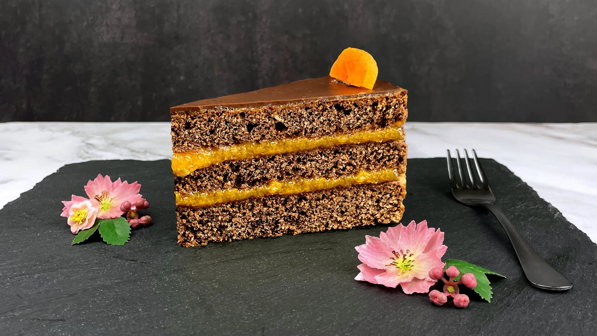 sacher torta szelet
